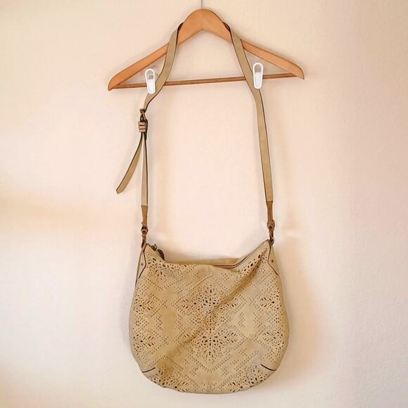 Elle Jae Gypset Amarillo crossbody hobo in sandstone - Picture 2 of 6